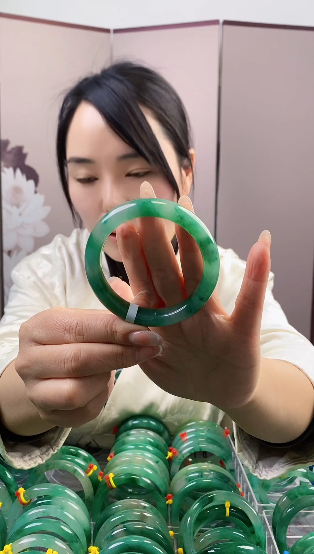 【闪购商品】石英质玉手镯未镶嵌54