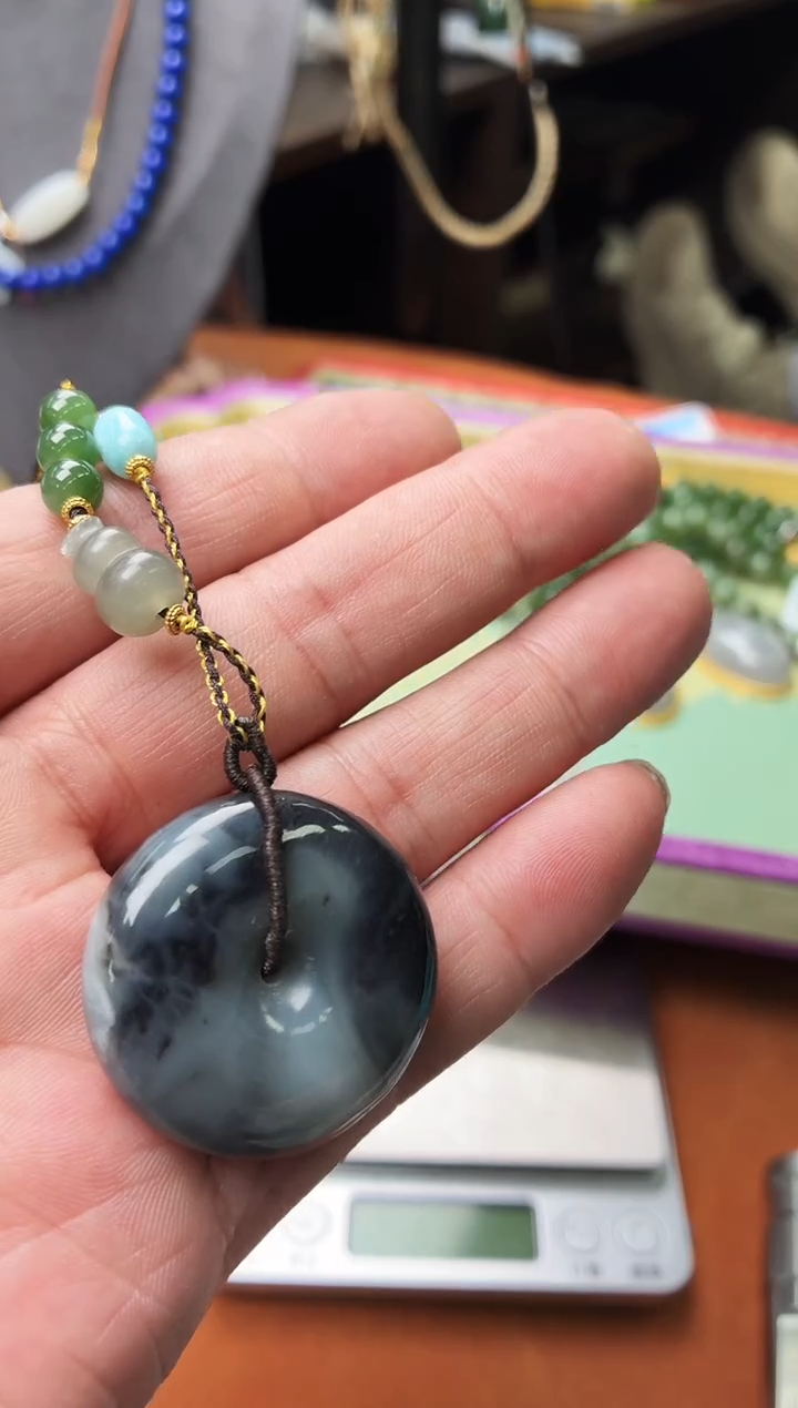 吊坠(赠链)未镶嵌和田玉u90