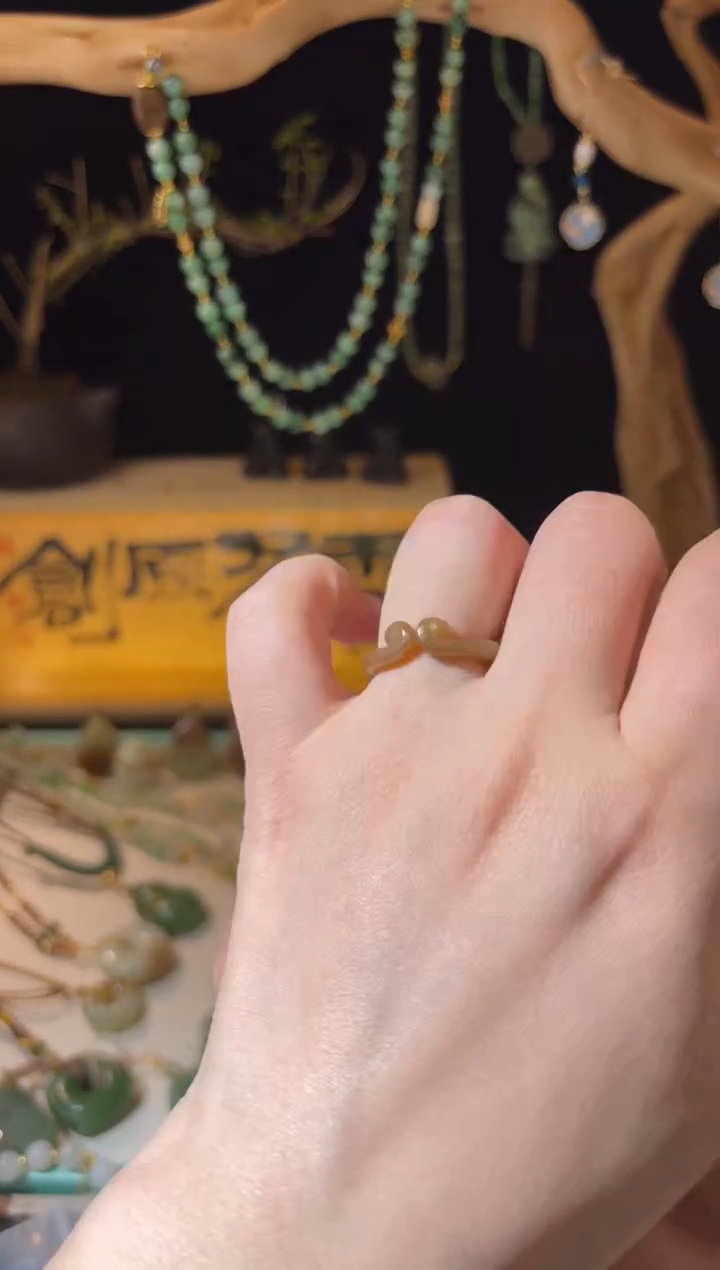 未镶嵌戒指和田玉内径16.2