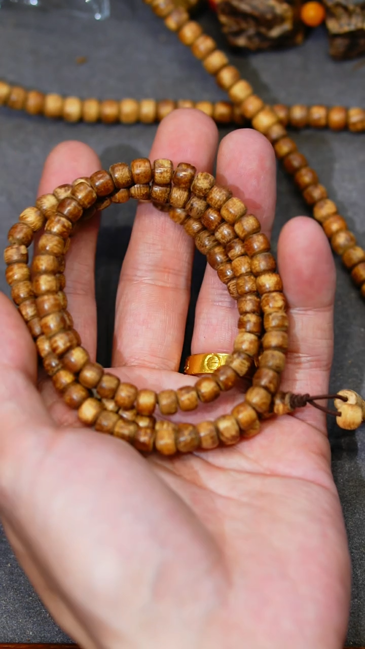 【闪购商品】沉香沉香碎屑印尼红土高山料多圈8.7克