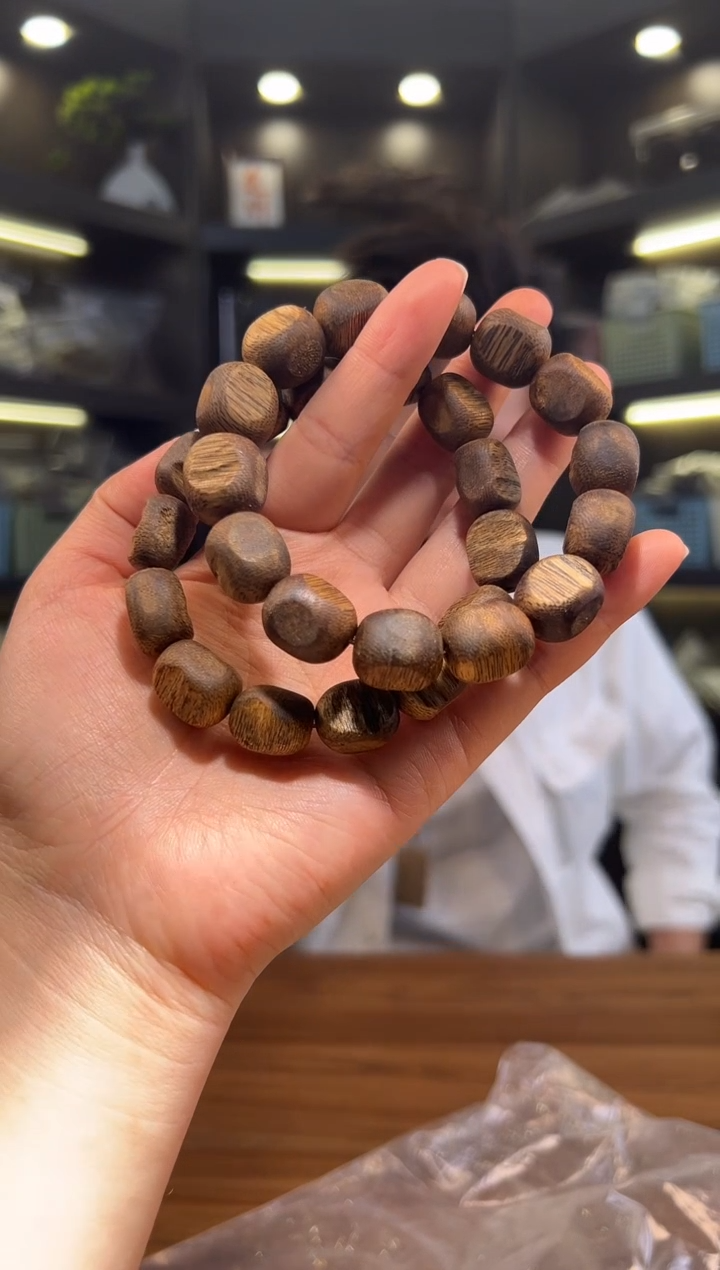 沉香沉香碎屑769号白奇留疤1.2单圈碎屑香粉多样性发一14