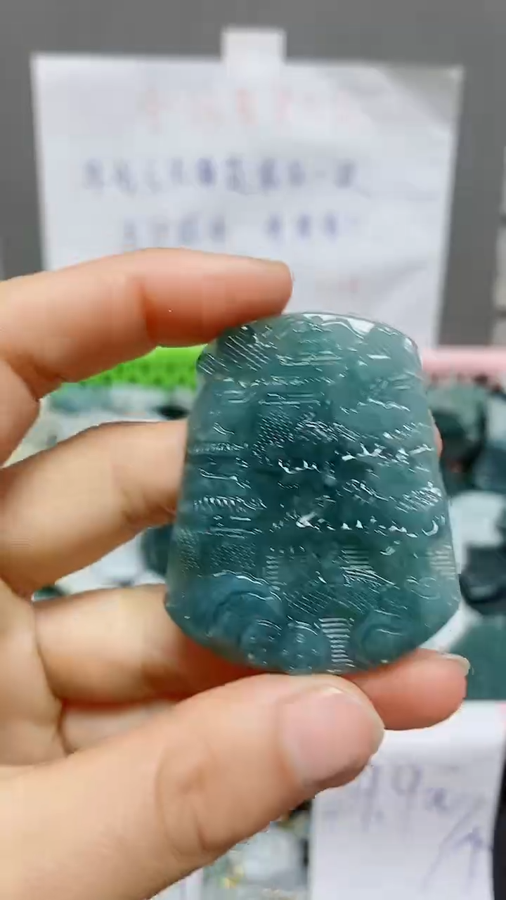 【闪购商品】翡翠颈饰未镶嵌 天然翡翠A货