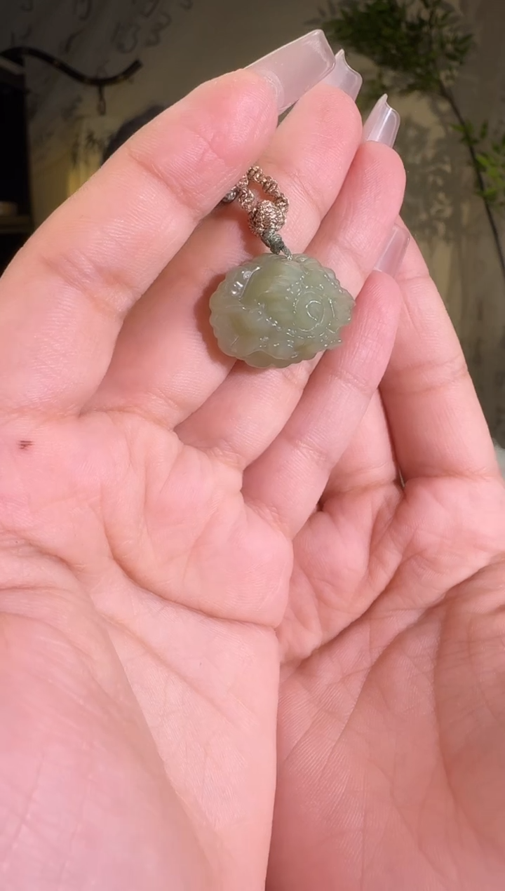 【闪购商品】和田玉未镶嵌颈饰牡丹花