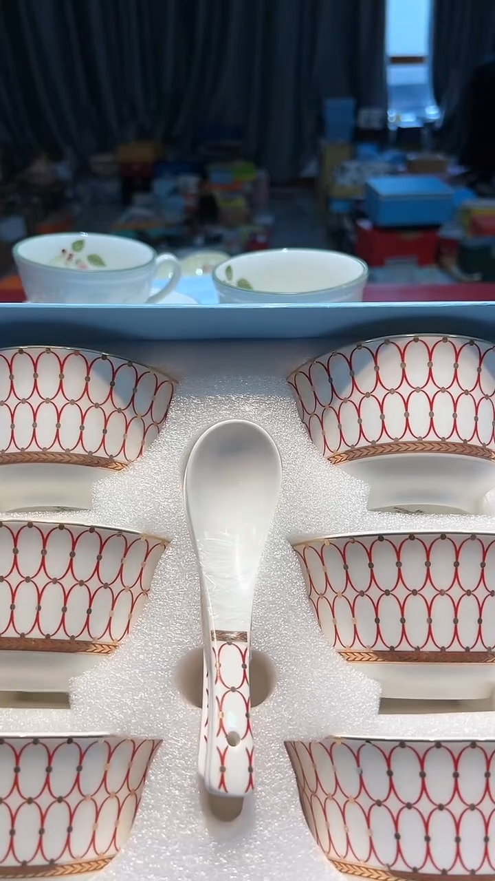 【闪购商品】瓷片锅碗瓢盆一件不剩