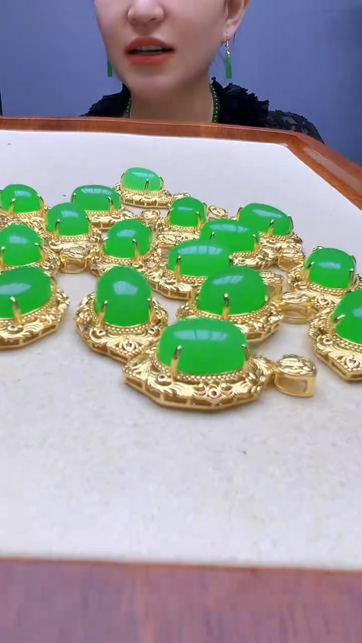 静柏diy严选颈饰冰阳绿吊坠