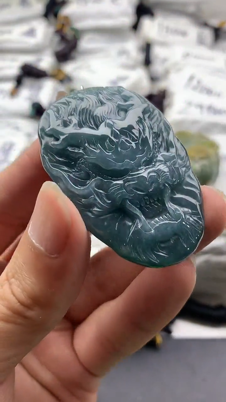 【闪购商品】翡翠颈饰未镶嵌5555555555