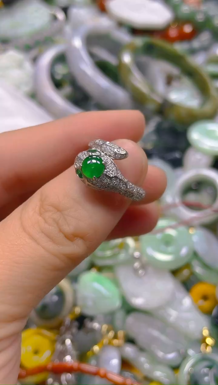 翡翠未镶嵌颈饰/A/翡翠A货一图一物