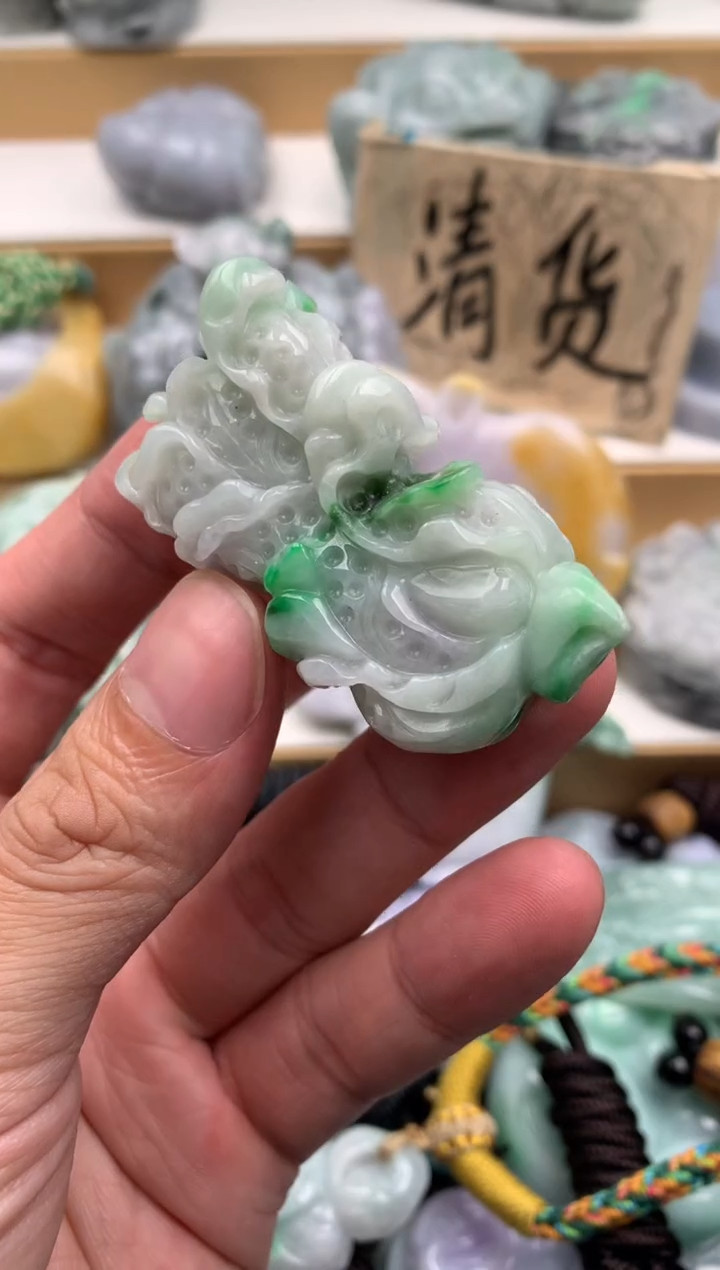 吊坠(不含链)未镶嵌翡翠1