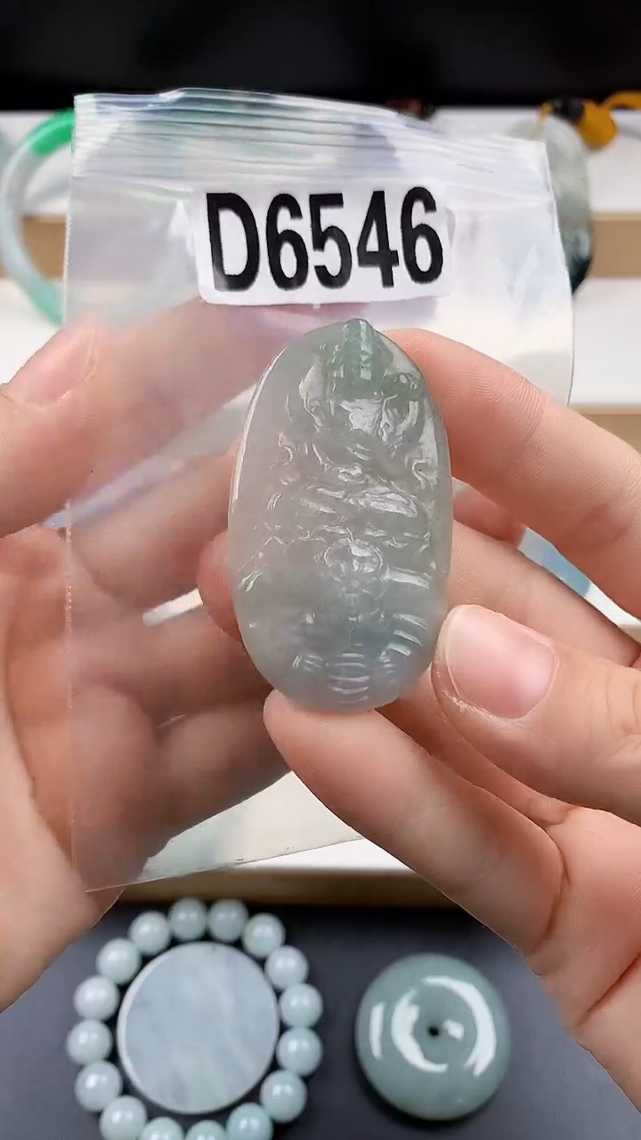 颈饰未镶嵌翡翠天然翡翠吊坠挂件