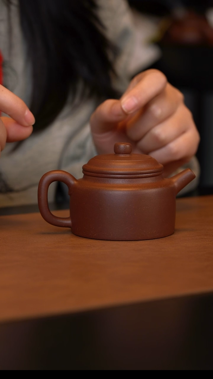 茶壶紫砂宜兴原矿紫砂壶   150cc    