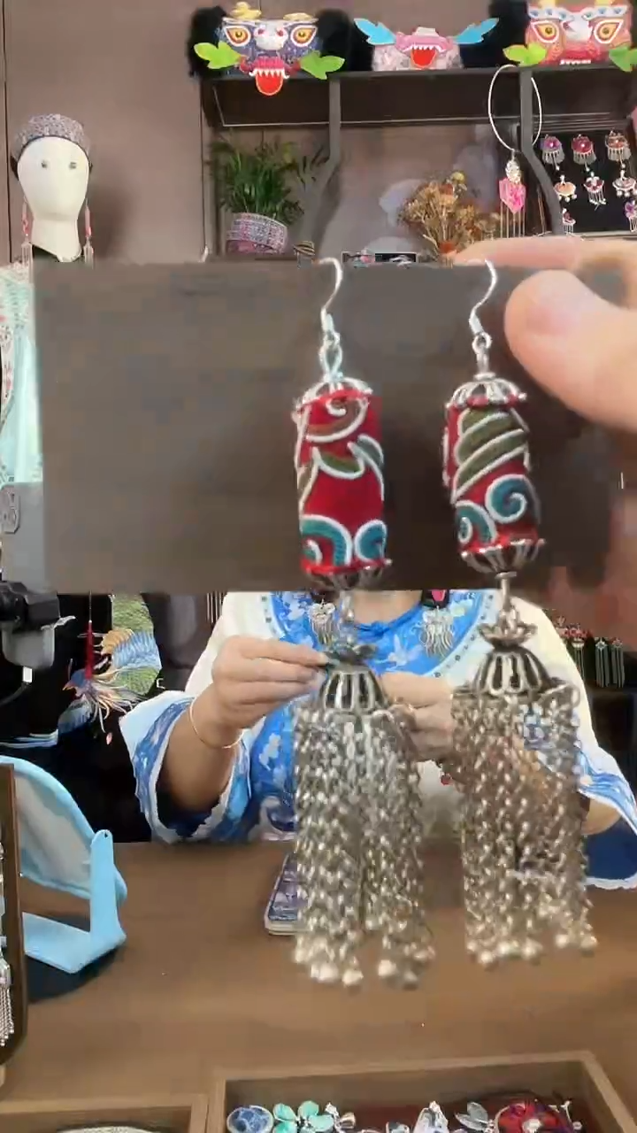 织绣民族风手工非遗老绣饰品1319