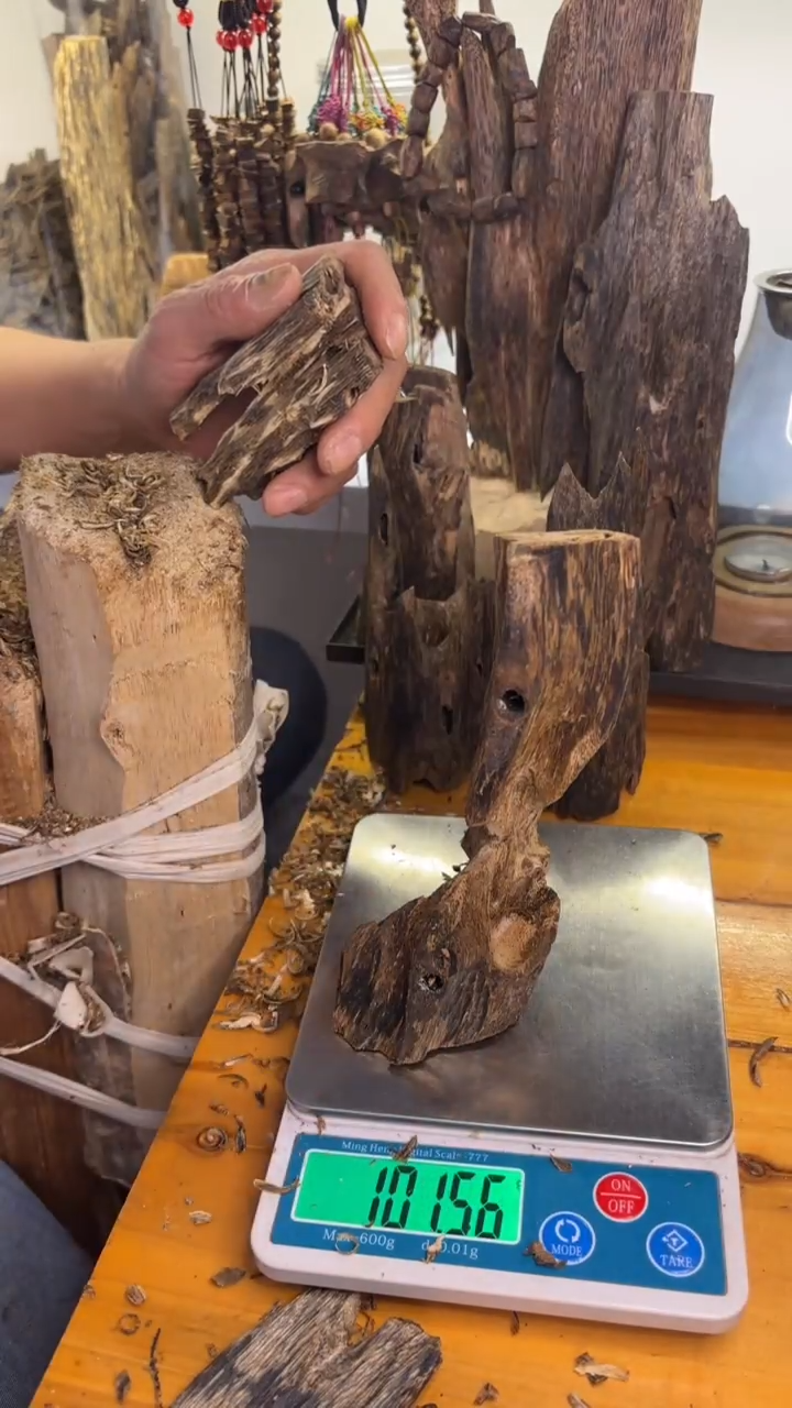 沉香沉香碎屑陆河品种101克
