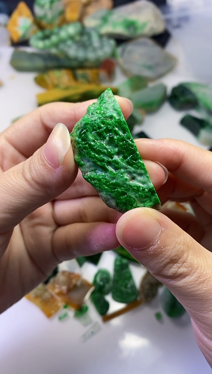 颈饰未镶嵌翡翠臻*娘101天然翡翠