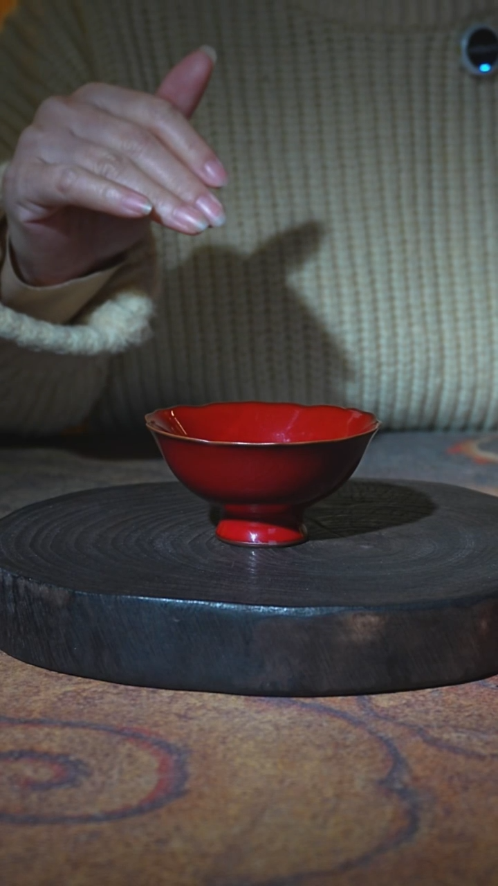 莲花葵口高足杯           