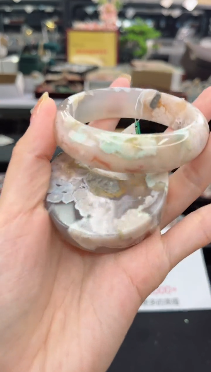 【闪购商品】石英质玉手镯未镶嵌56圈口（赠品镯心）65572242