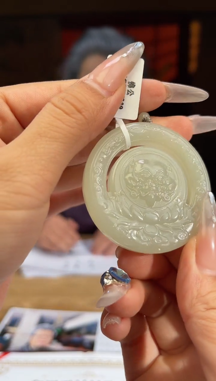 和田玉未镶嵌颈饰A942