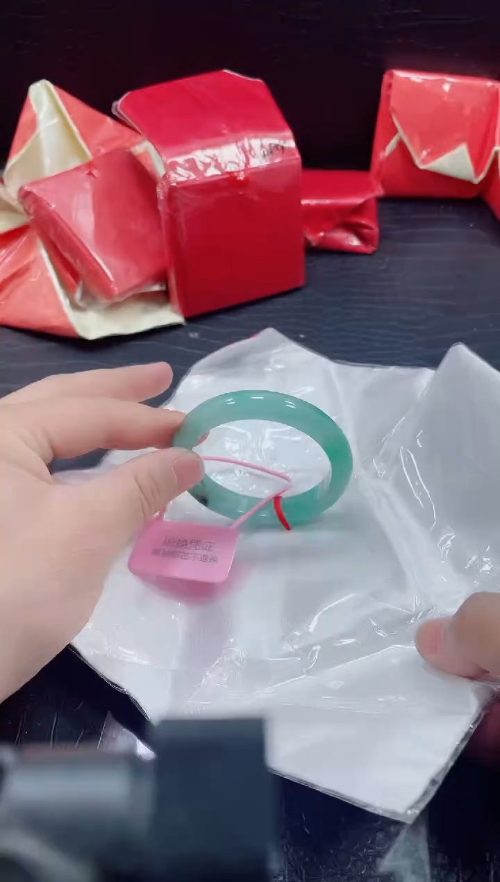 非金属无小哥200号手镯55.2圈口