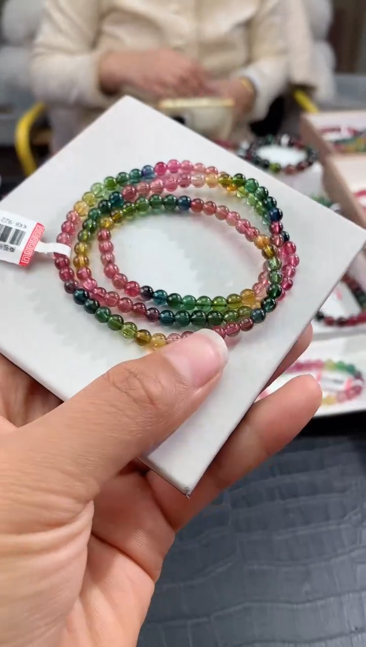 【闪购商品】碧玺手串未镶嵌多样性发一条