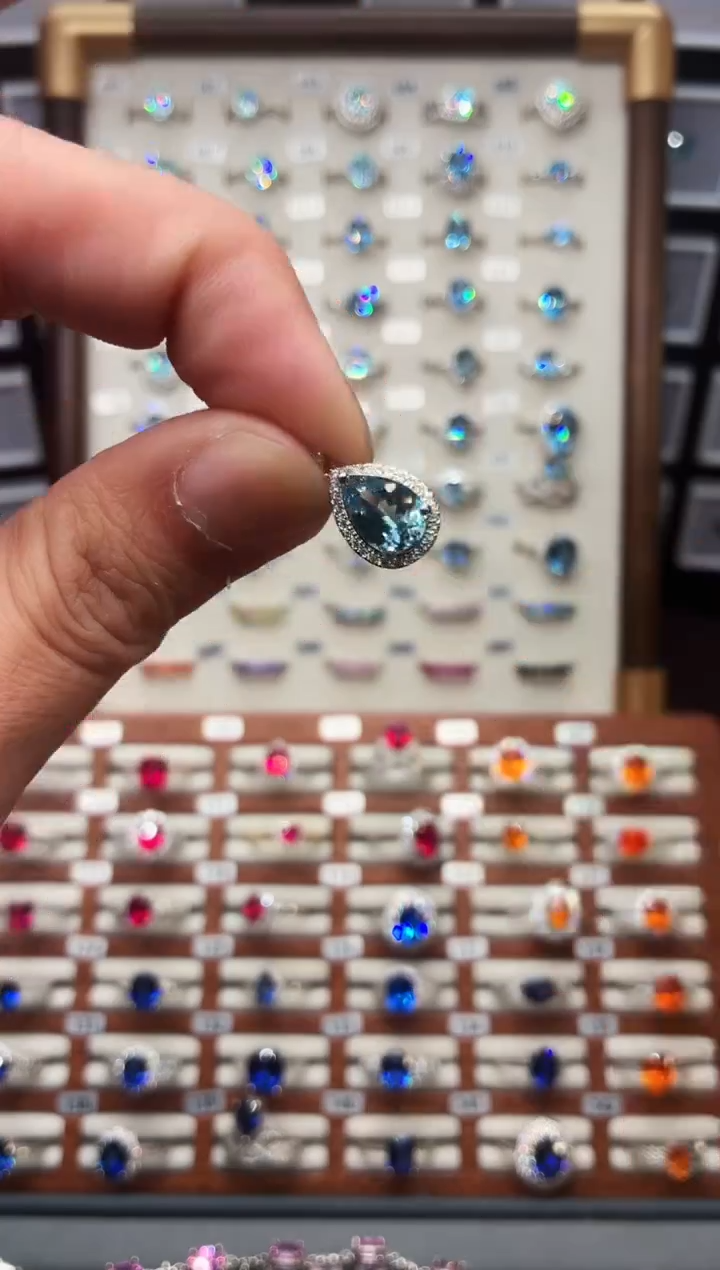 银S925镶嵌吊坠(赠链)海蓝宝石1888