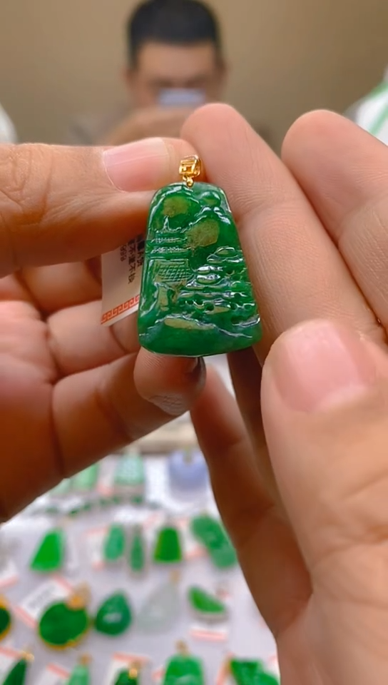 【闪购商品】翡翠颈饰18K金镶嵌新号开播，全场乱卖