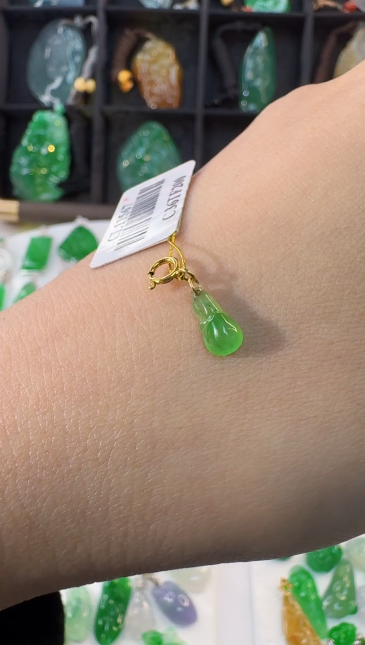 颈饰18K金镶嵌翡翠缅甸A货翡翠