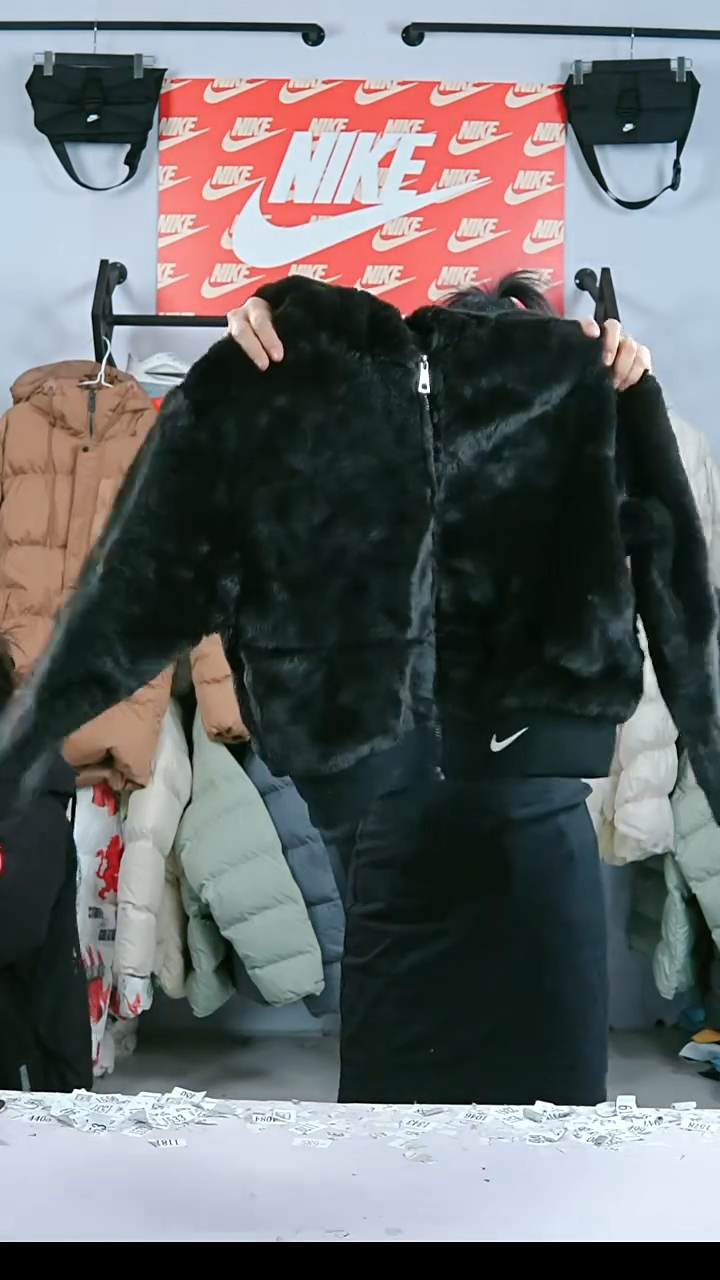 387闪购编码运动衣以直播间过款为准尺码M