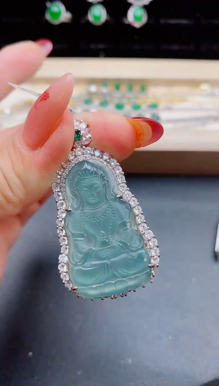 【闪购商品】翡翠吊坠(赠链)银S925镶嵌321312