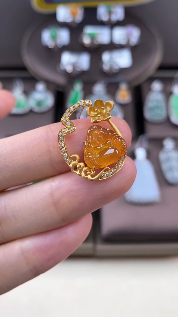 【闪购商品】天然翡翠包镶佛公