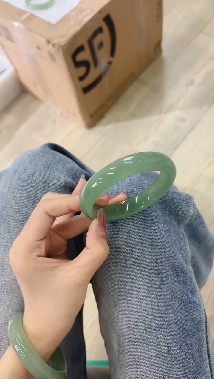 未镶嵌手镯石英质玉106-59D