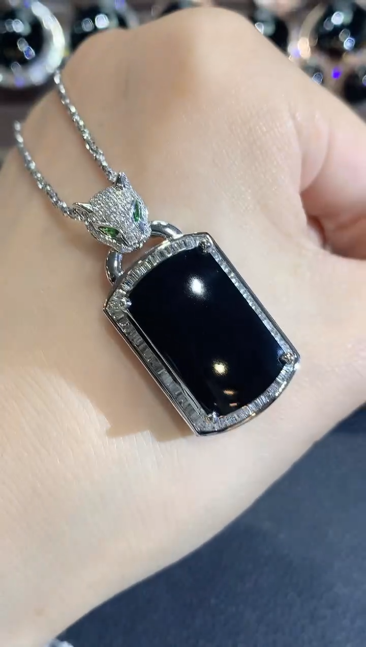 吊坠(不含链)18K金镶嵌翡翠小**学A52翡翠