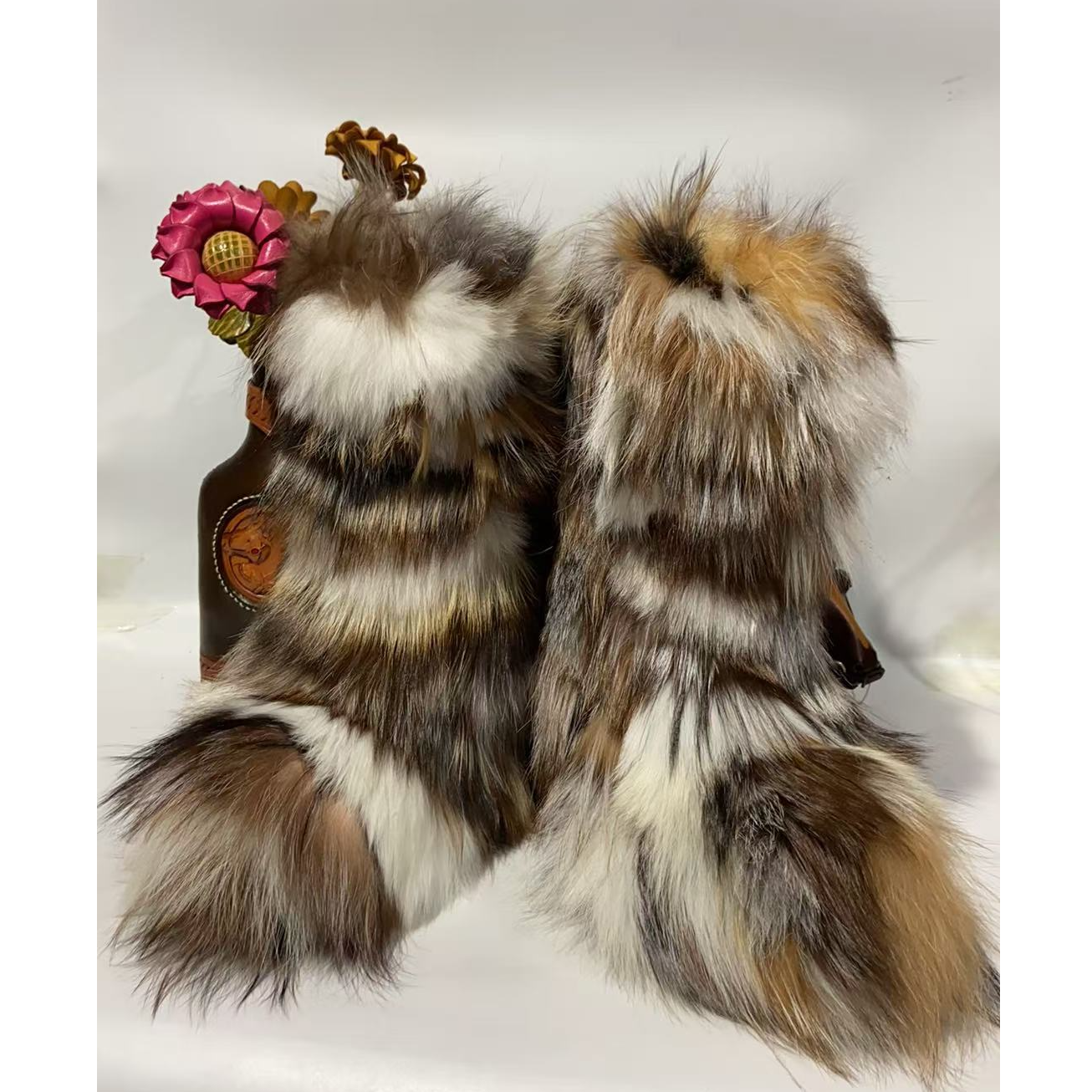 索伦部623-5三色狐冬季女士时尚彩色狐狸毛靴