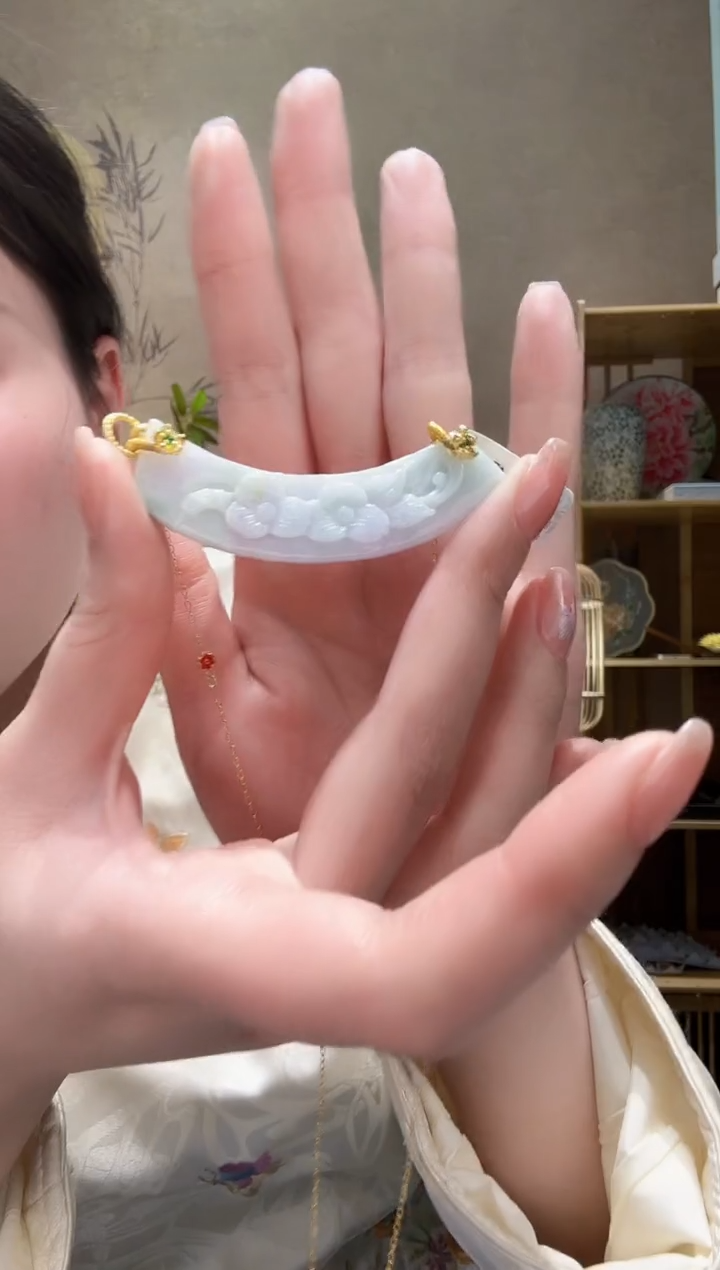 【闪购商品】翡翠颈饰未镶嵌吊坠