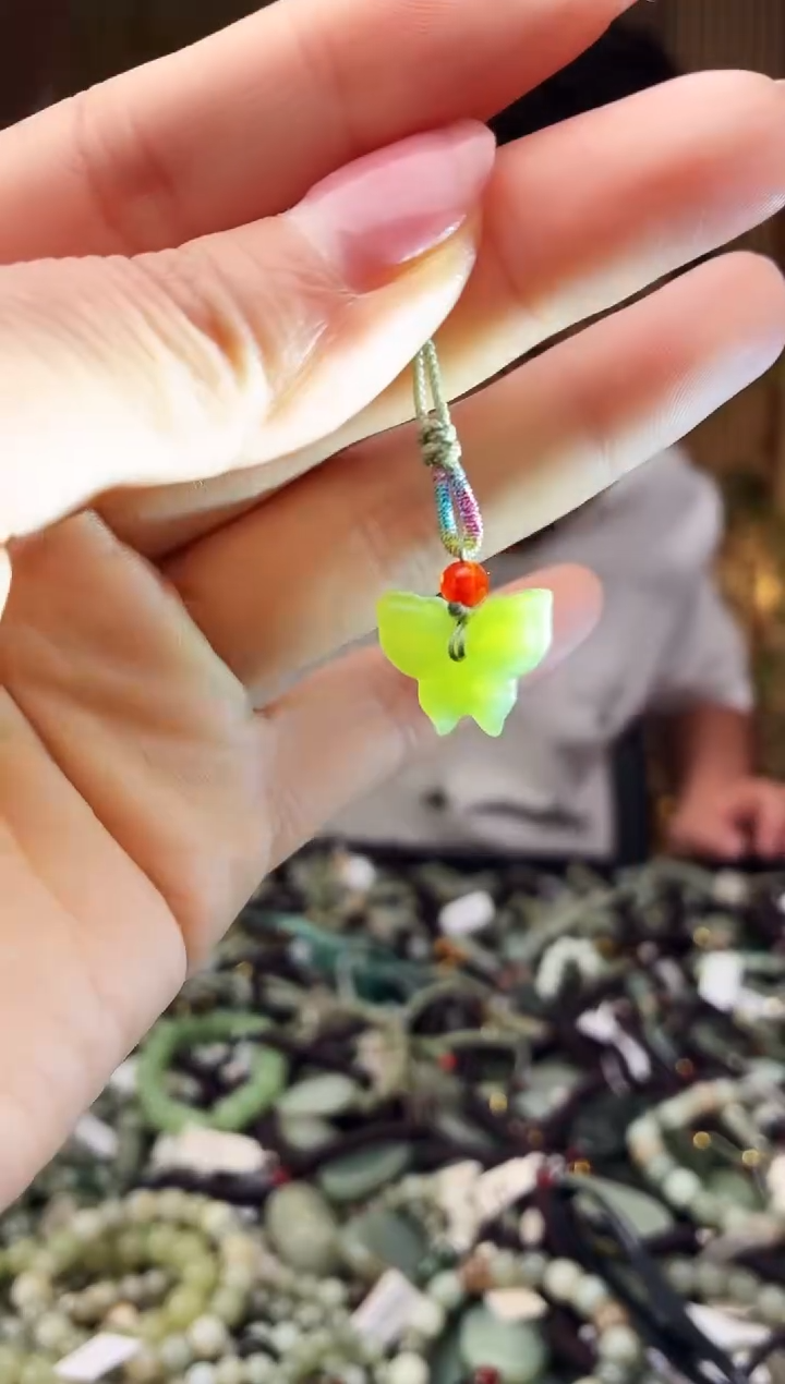 颈饰未镶嵌和田玉多样性发货，拍一发一