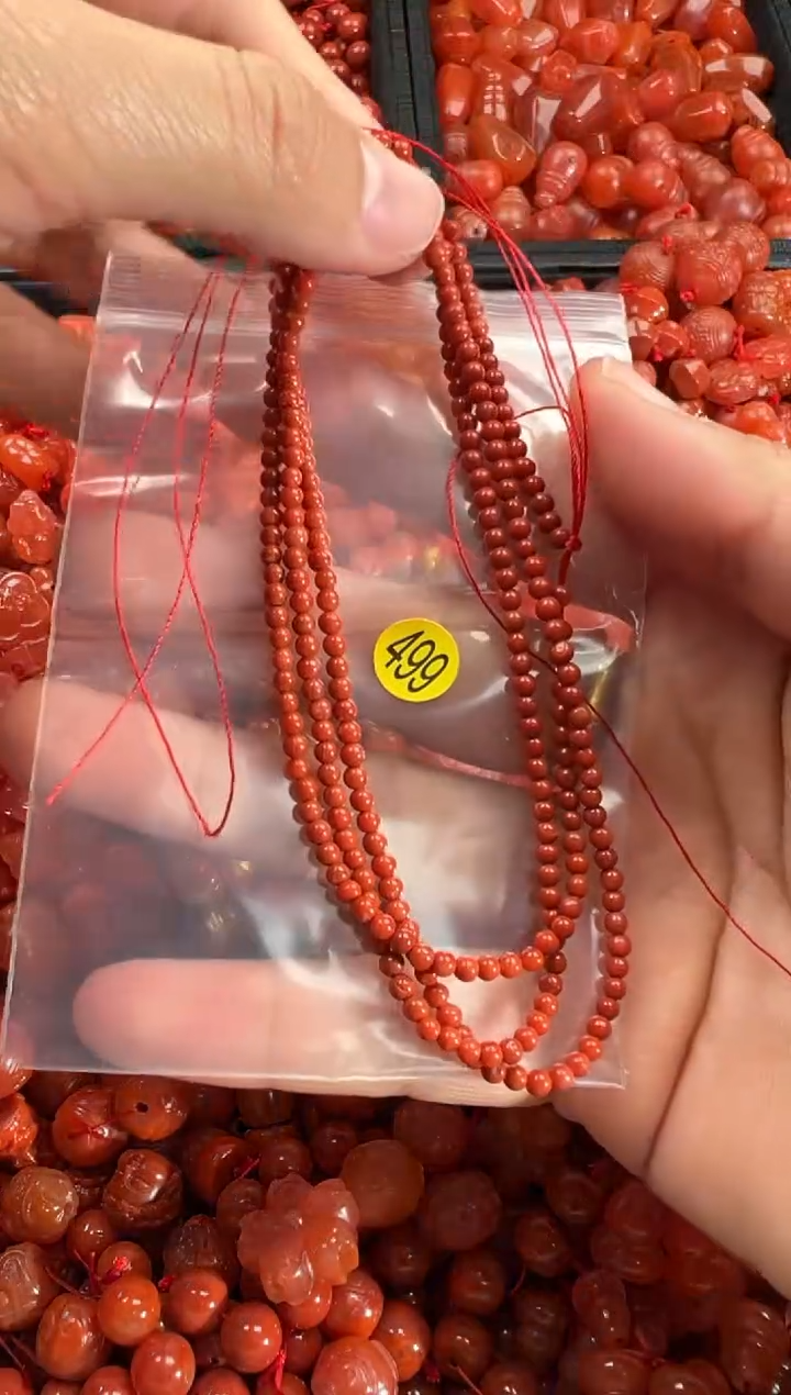 【闪购商品】南红玛瑙颈饰未镶嵌1