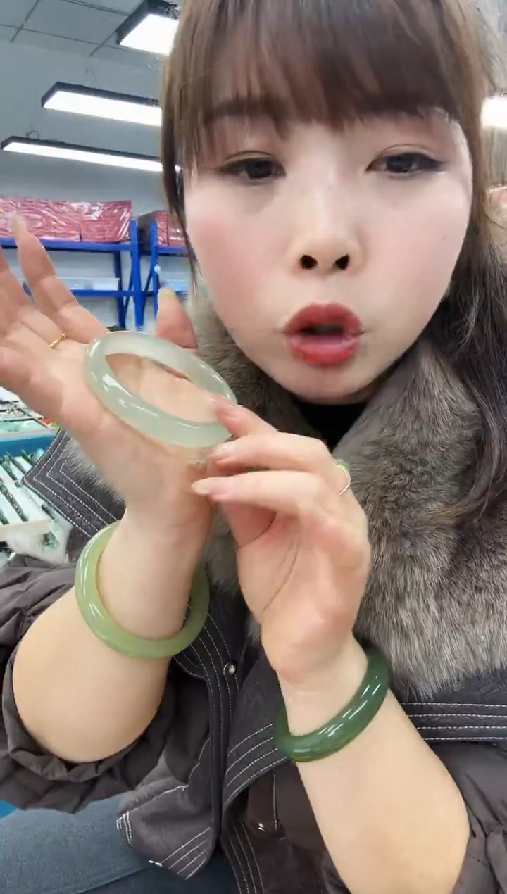 白晴正宽多样性发一