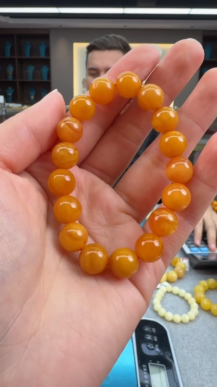 【闪购商品】琥珀手串未镶嵌秒拍号131