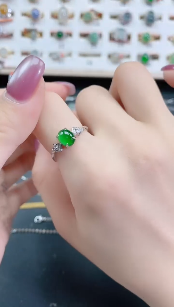 翡翠戒指银S925镶嵌天然翡翠