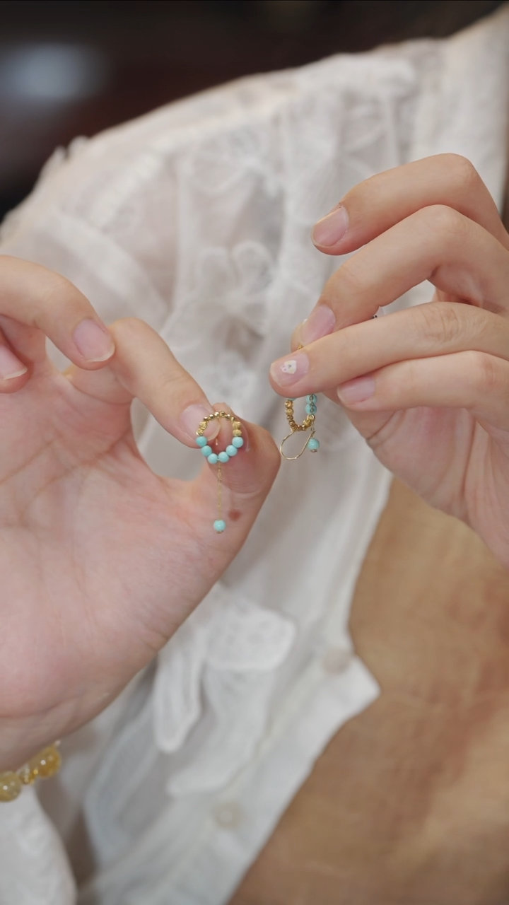 18K金镶嵌绿松石耳饰耳饰