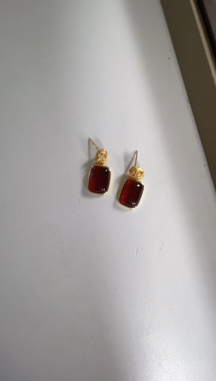 琥珀银S925镶嵌耳饰张*元琥珀 银S925镶嵌 耳饰