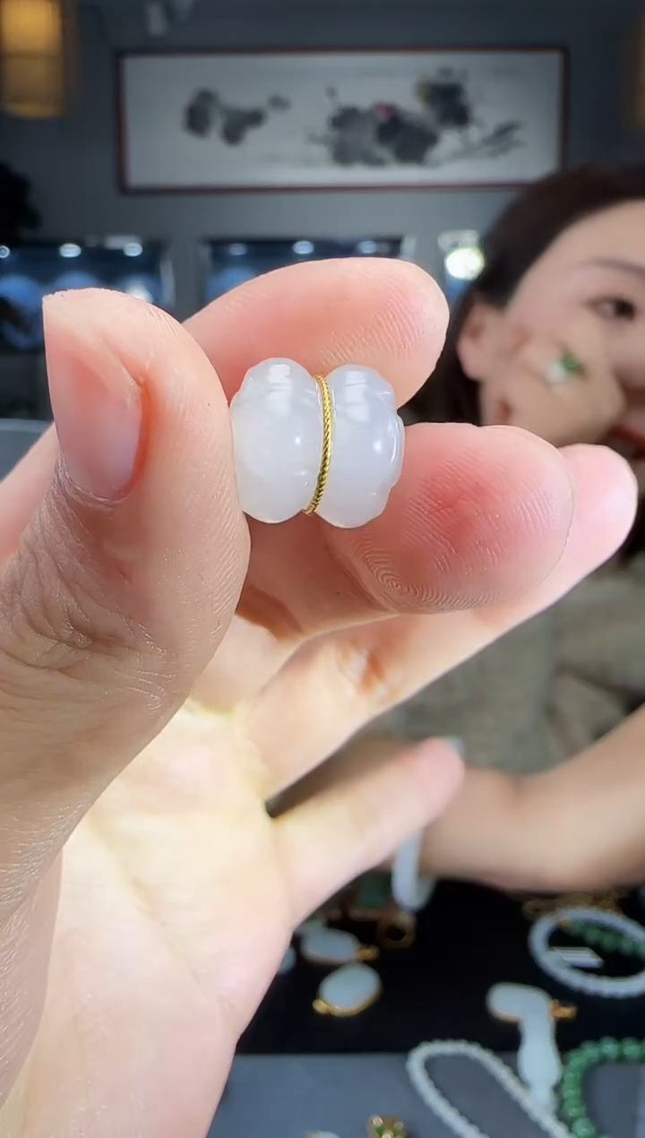 【闪购商品】和田玉吊坠(不含链)18K金镶嵌1