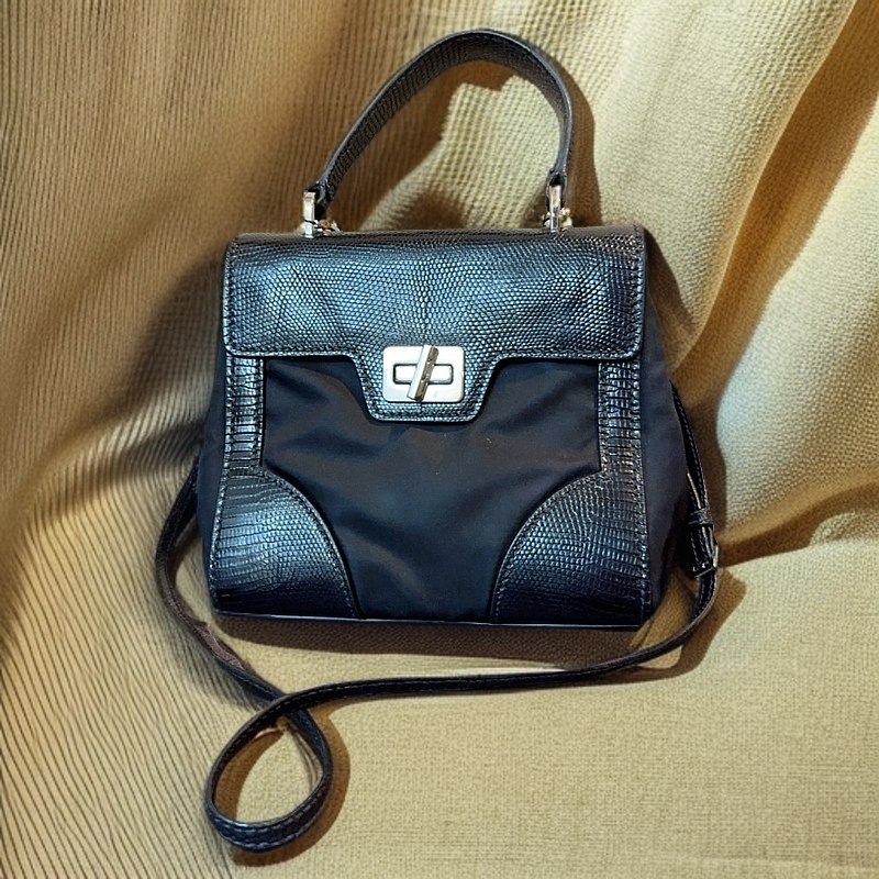 95新 Prada/普拉达 黑色手提斜挎包 1226 2776 