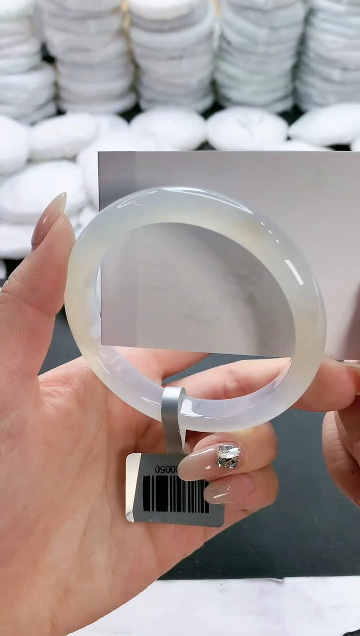 【闪购商品】玛瑙/玉髓手镯未镶嵌127