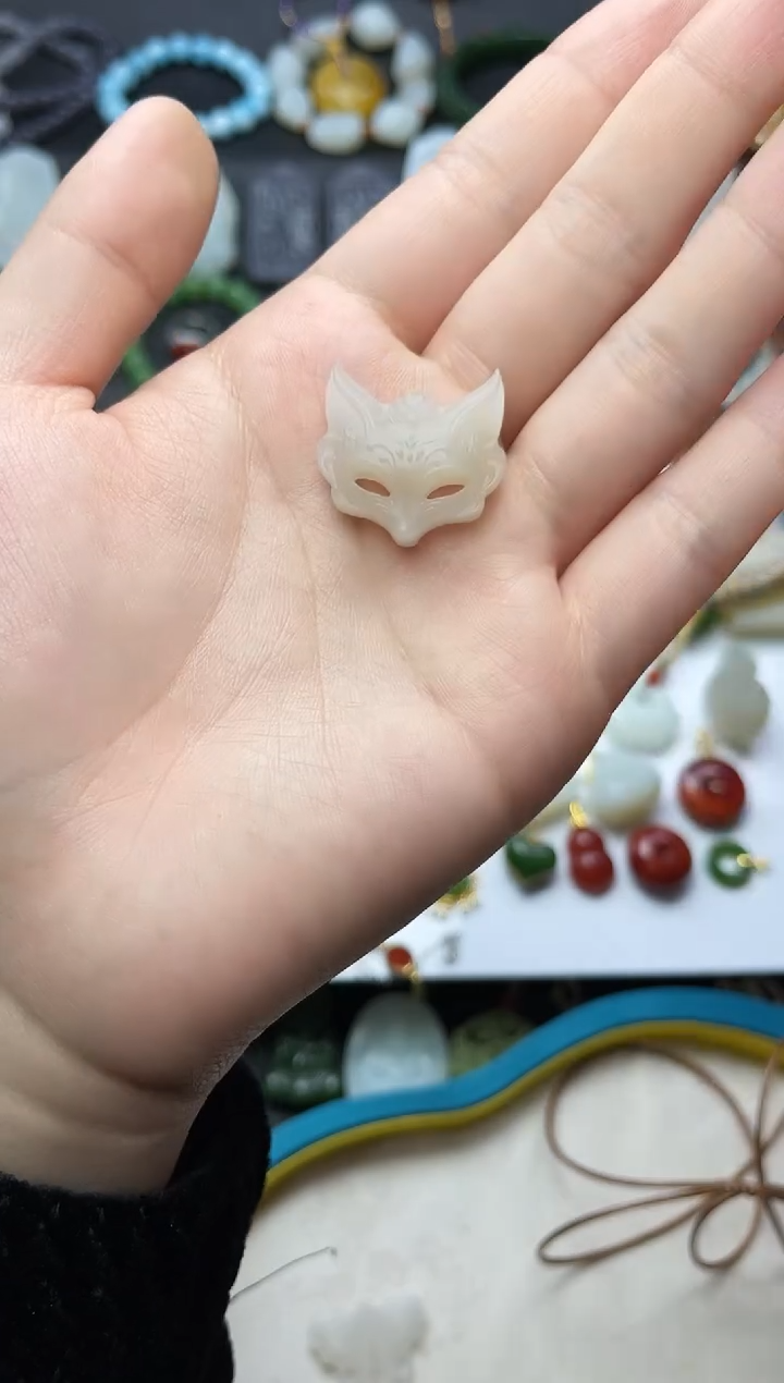 颈饰未镶嵌和田玉九尾狐【定制】06