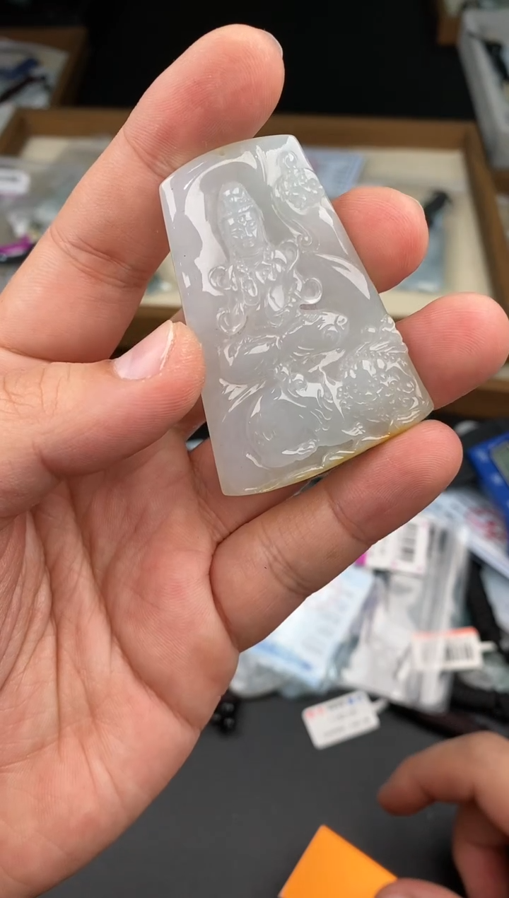 【闪购商品】翡翠颈饰未镶嵌  天然翡翠，一物一图