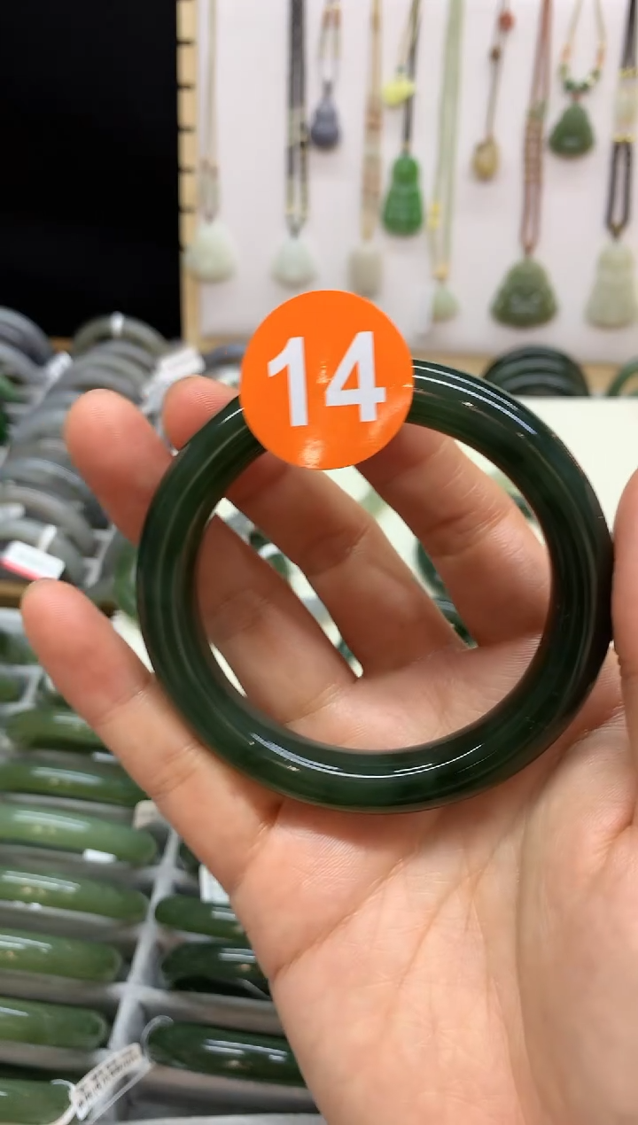 未镶嵌手镯和田玉飞*虎手镯3