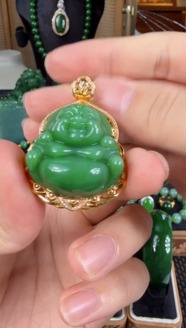 【闪购商品】和田玉（碧玉）吊坠(赠链)18K金镶嵌  