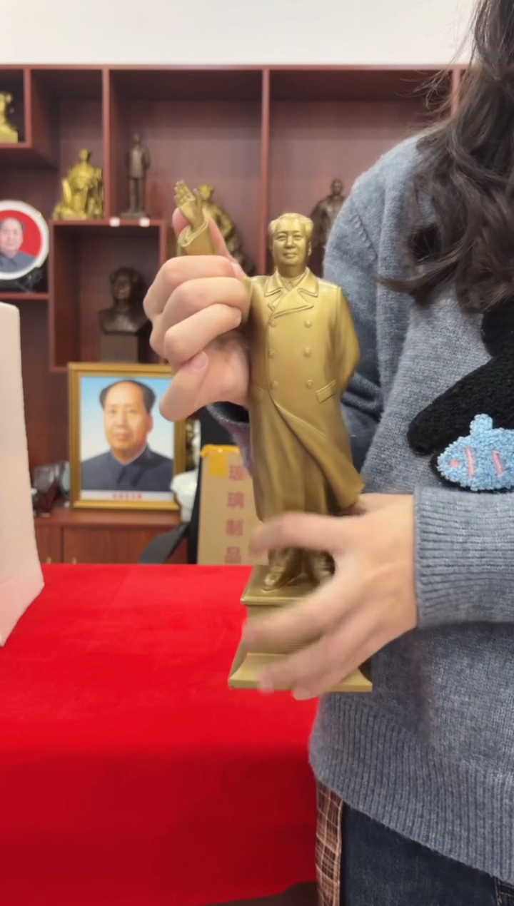 有机玻璃红布挥手28cm