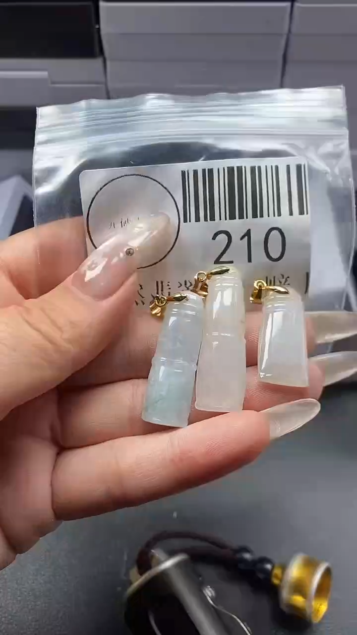 颈饰未镶嵌翡翠210