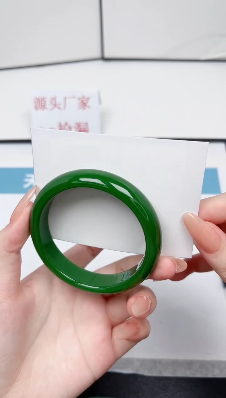 【闪购商品】石英质玉手镯未镶嵌31-58.4