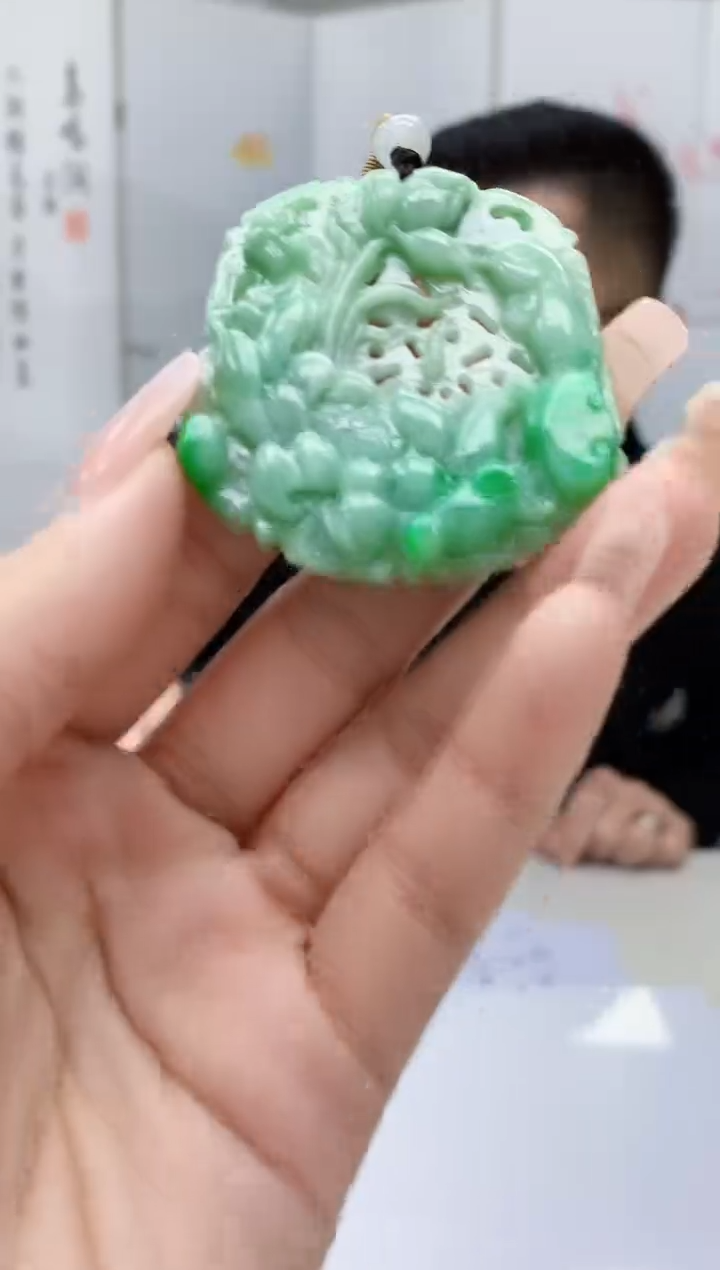 【闪购商品】定制翡翠未镶嵌5152lr-毛货挂件55